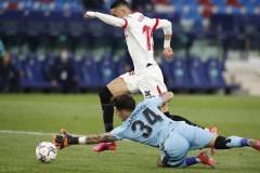 欧冠小组赛皇马出线门槛与豪门晋级策略分析